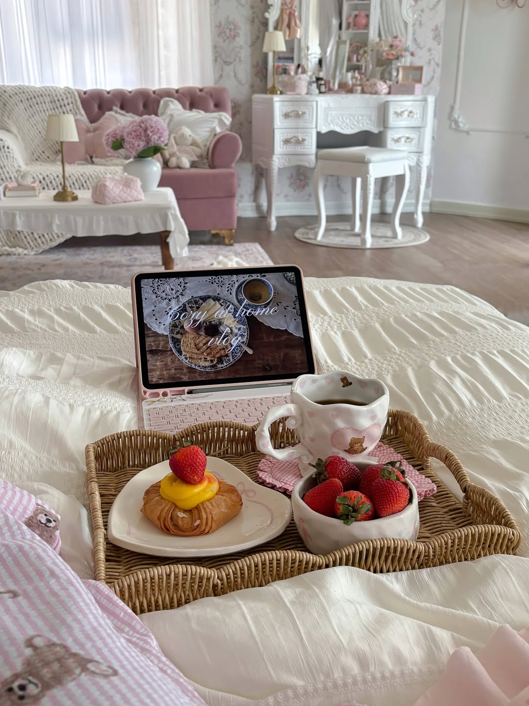 A Wicker Tray Cottage Vlog