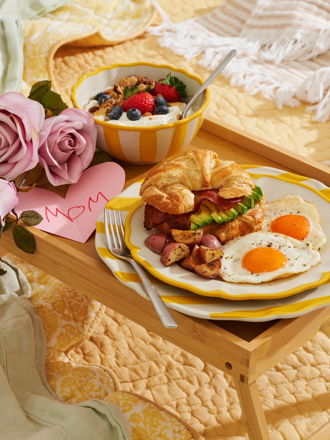 A Sunshine Breakfast for Mom