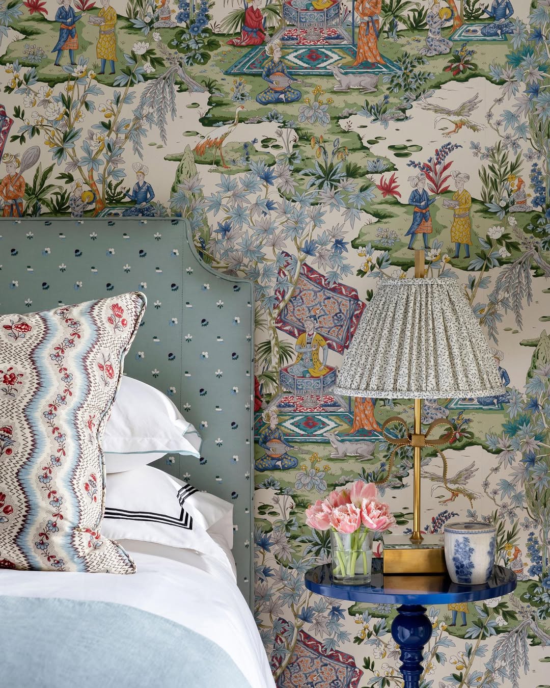 Storybook Walls, Satin Trim