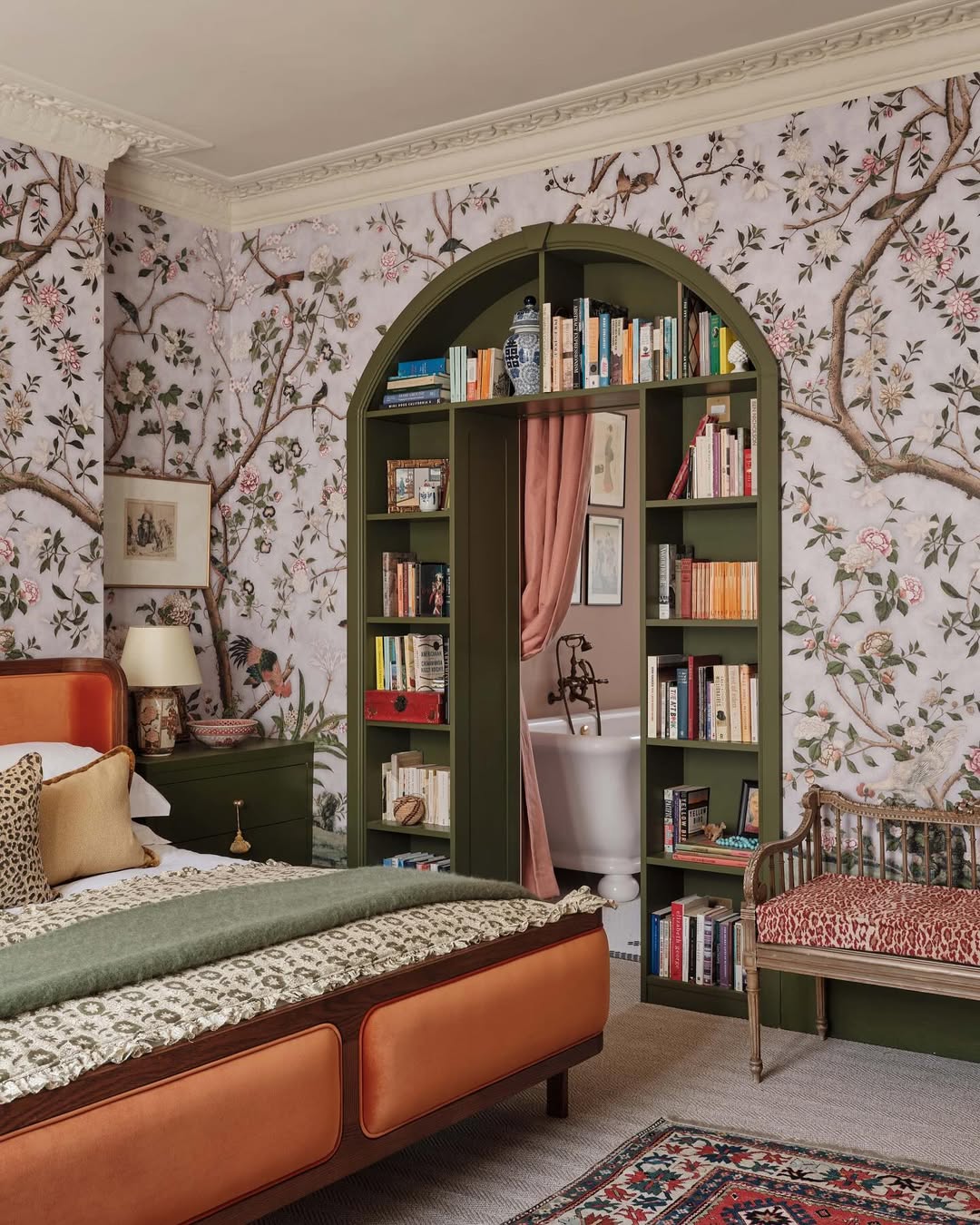 A Hidden Bath Among the Books