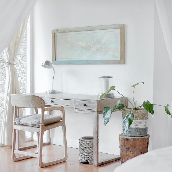 Coastal Calm With a Weathered Wood Desk