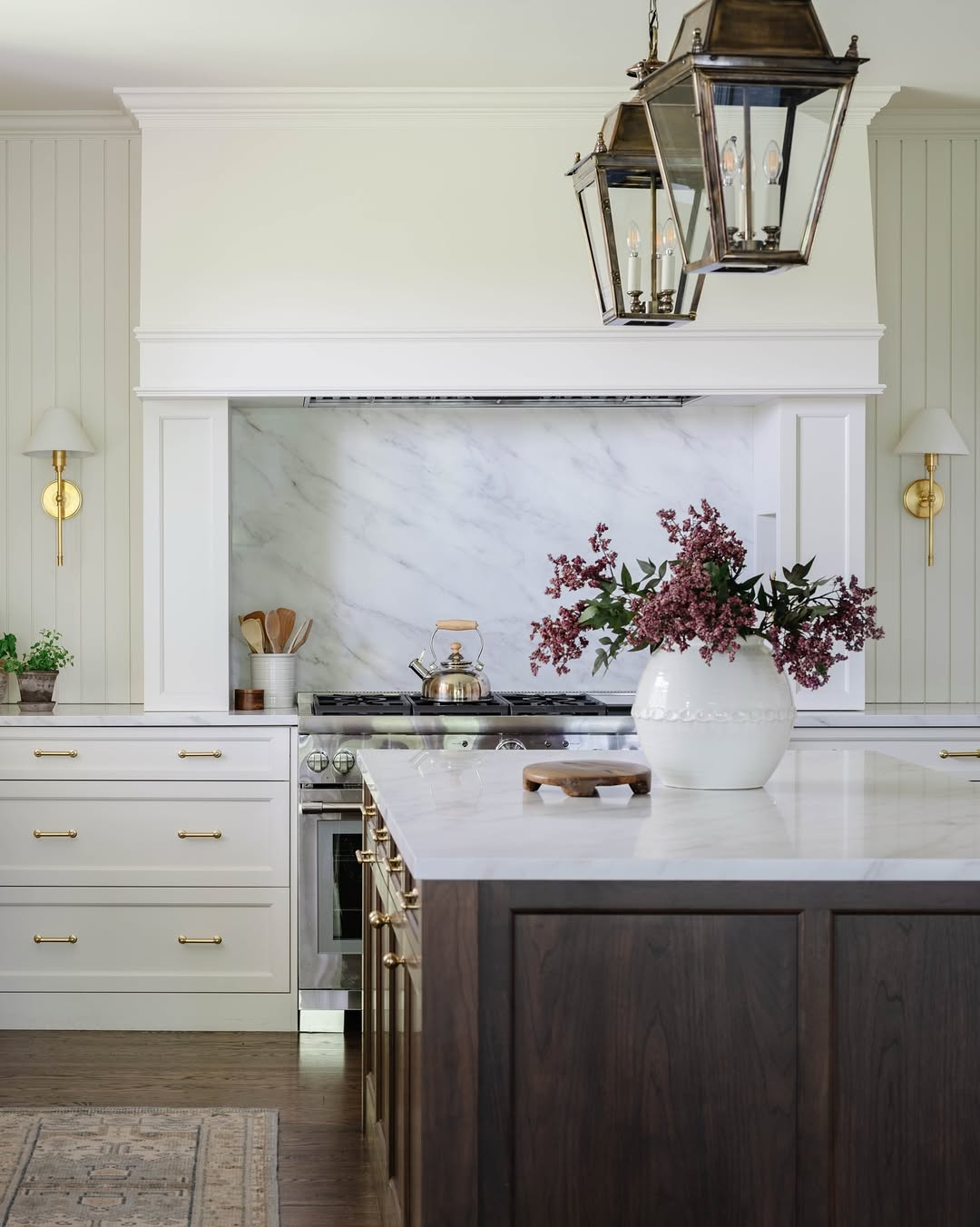 Sculptural Lanterns and Rich Layers