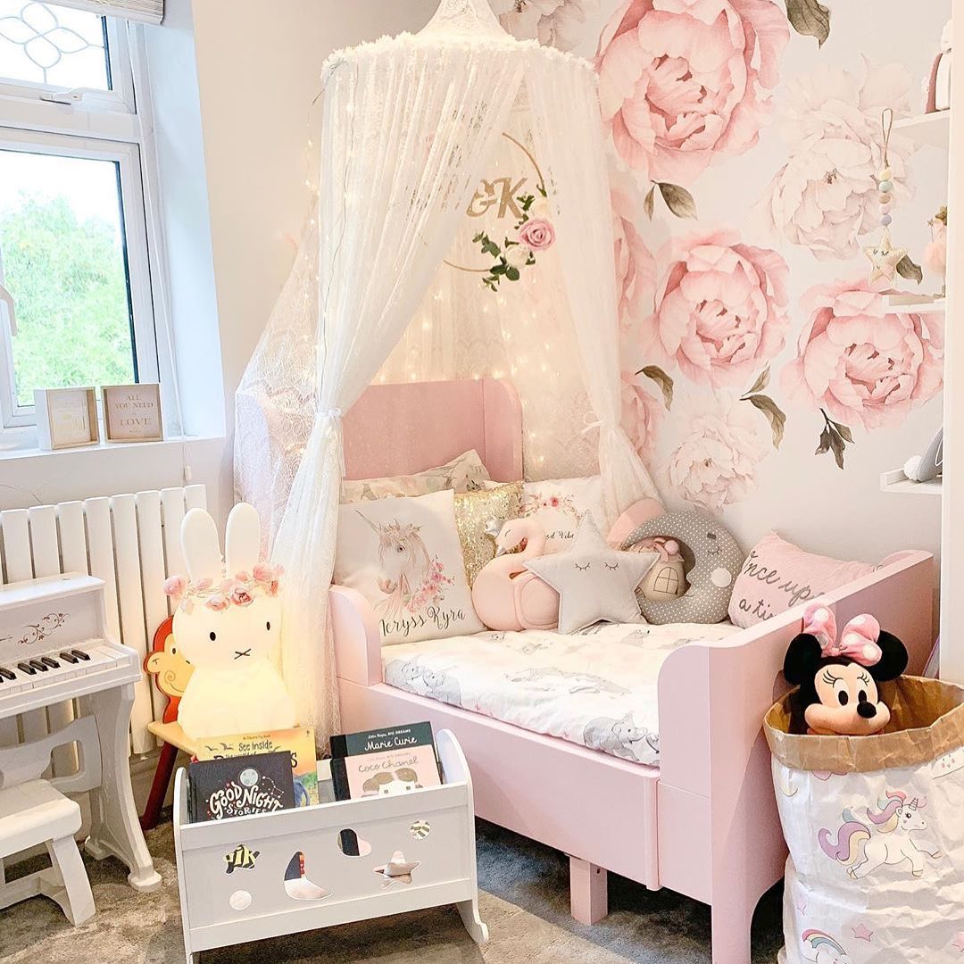 Blush and Lace for Tiny Royals