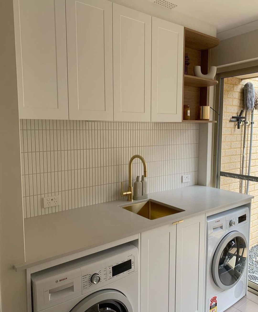 Marble Backsplash for a Luxurious Touch