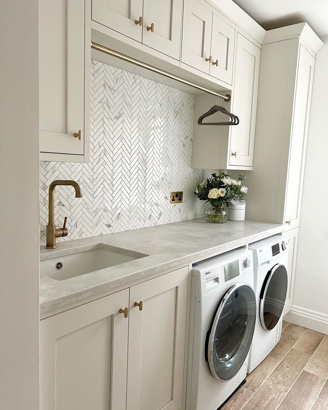 Herringbone Tile for an Elegant Touch