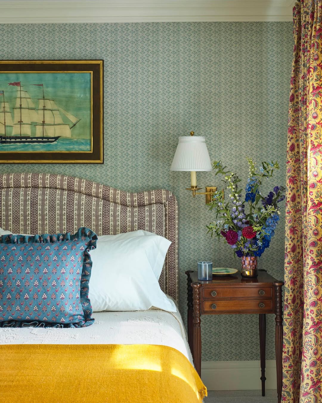 Layered Wallpaper That Works