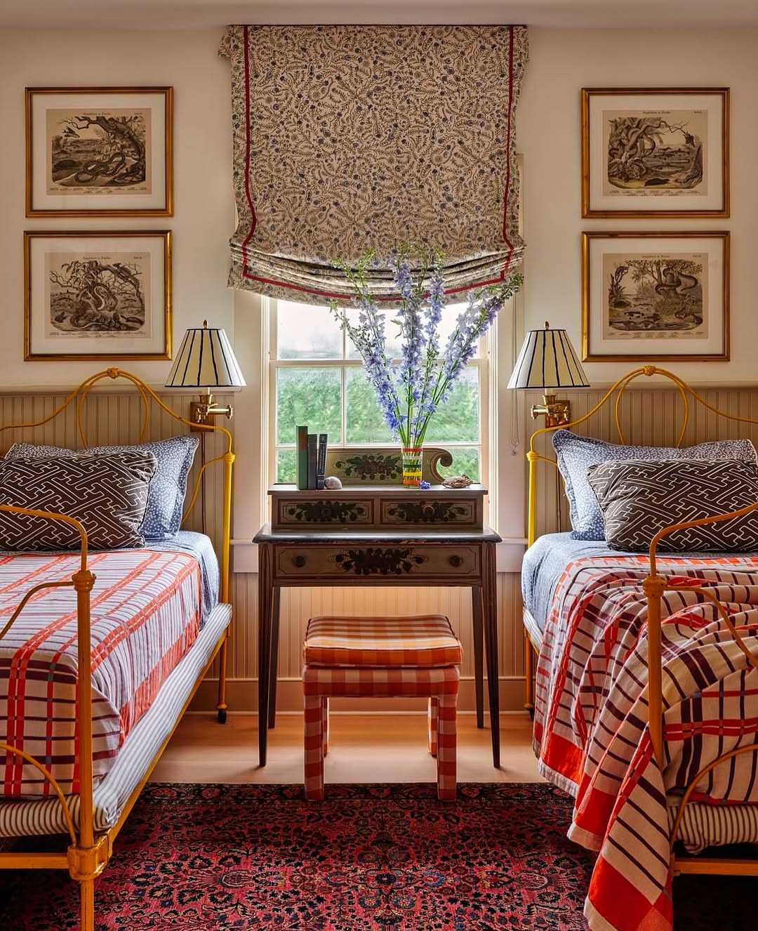 Twin Beds, Strong Patterns, Serious Energy