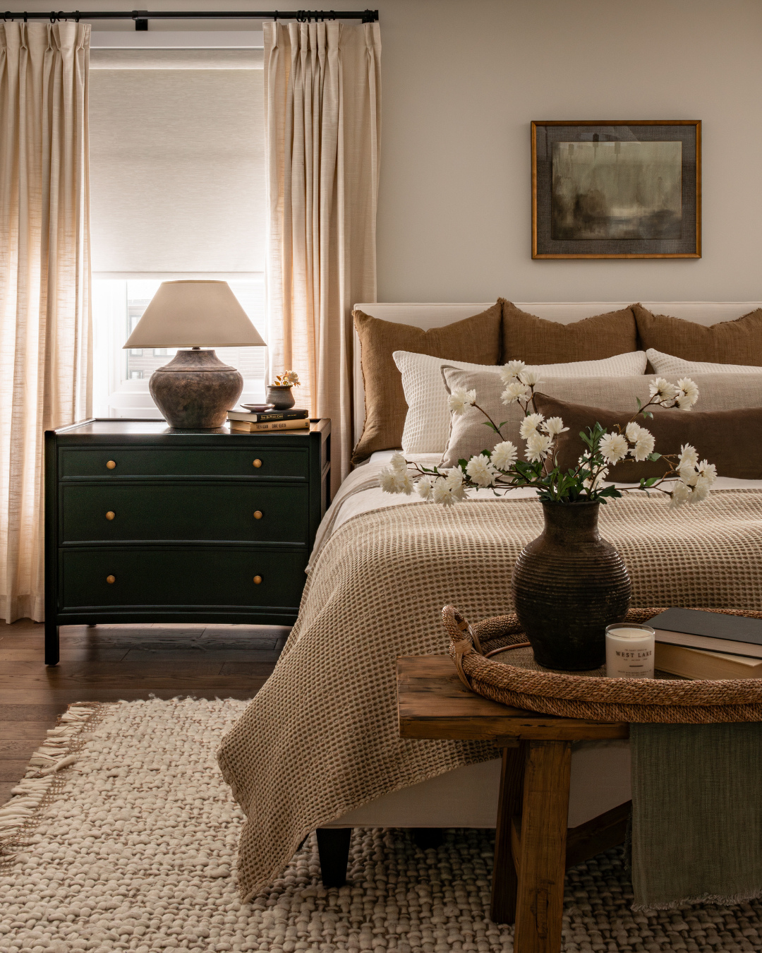 Earthy Tones, Bold Contrast