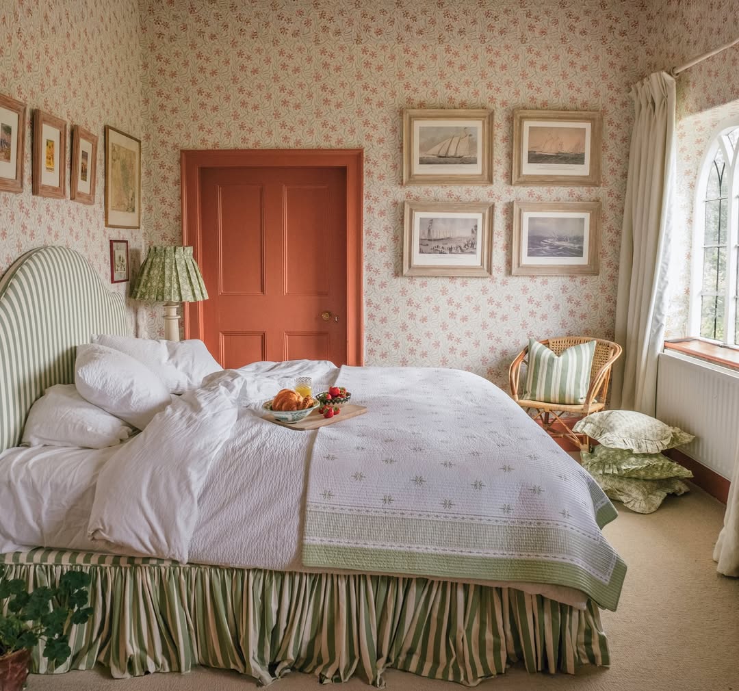 A Pastel Palace Retreat