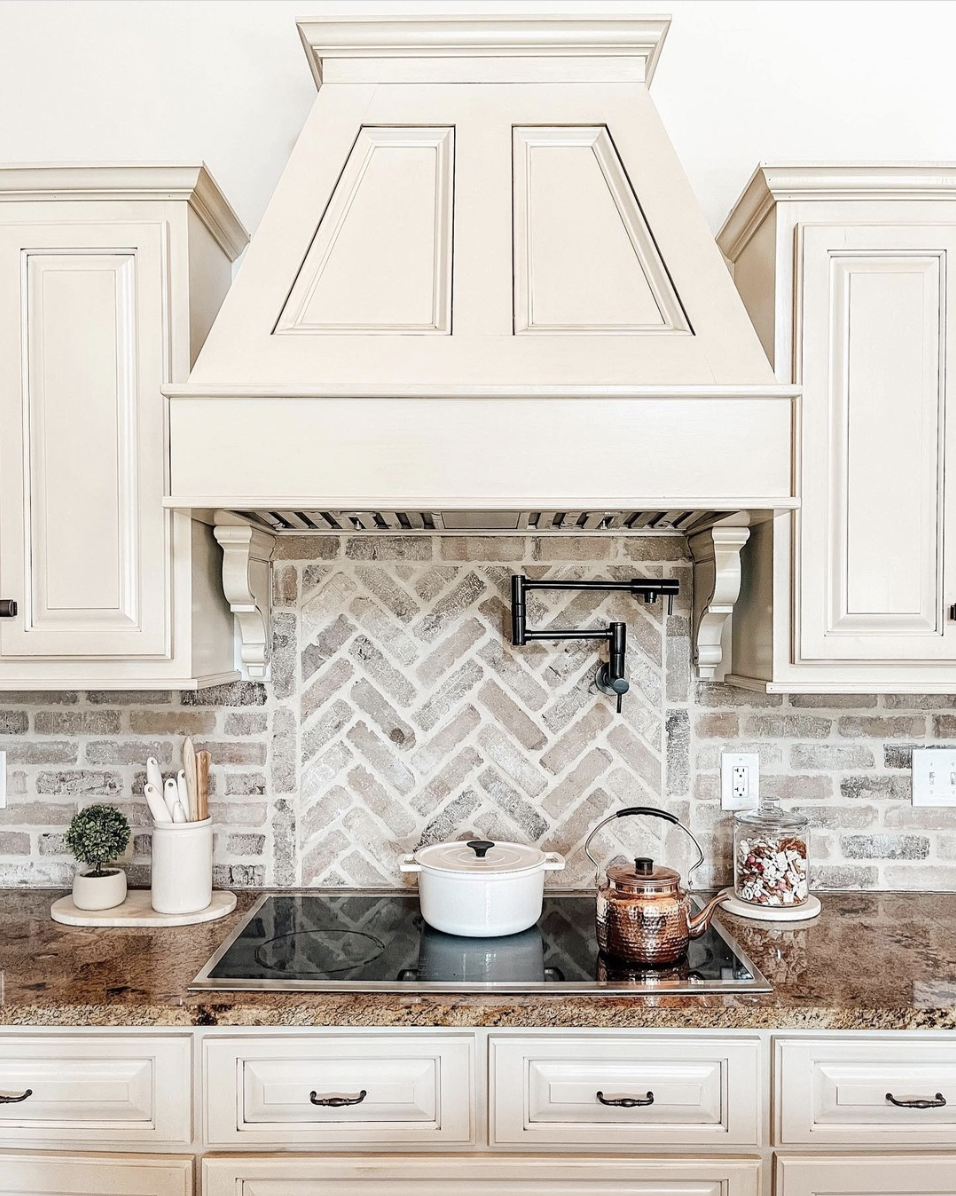 Rustic Brick Backsplash for the Kitchen
