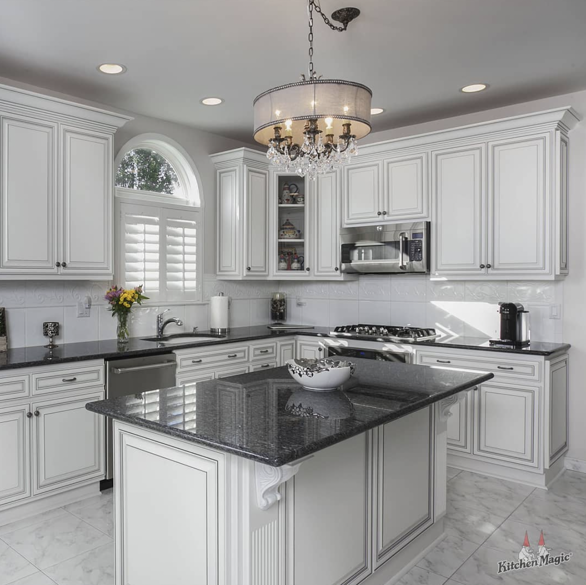 Kitchen Cabinet Tops With Crown Molding