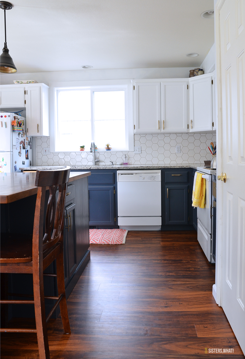 Traditional Kitchen in Green and White